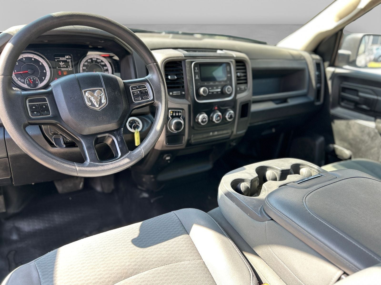2020 RAM 1500 2 PTS ST V6 36L TA AAC