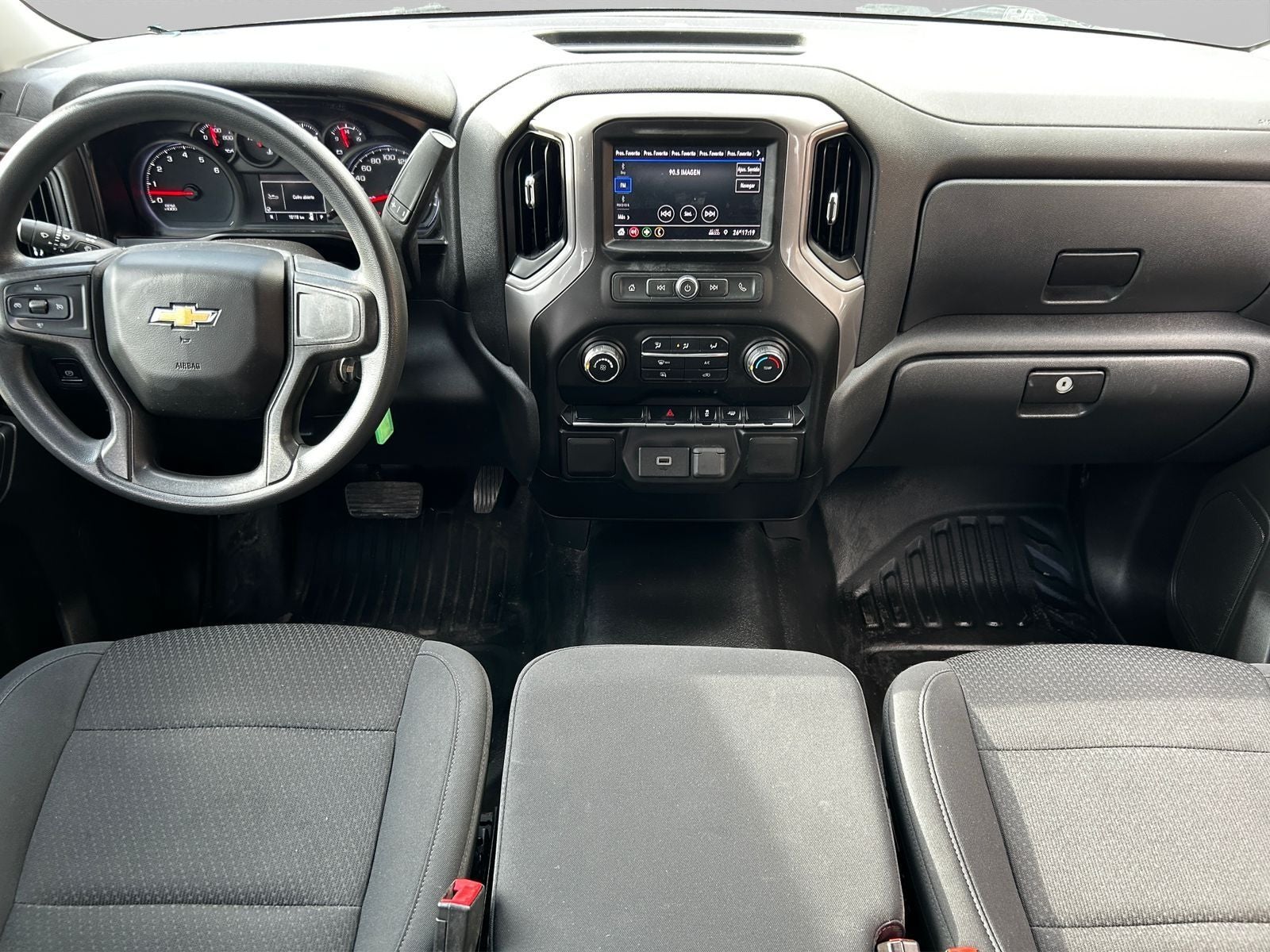2020 Chevrolet SILVERADO 2500 WT DOBLE CABINA