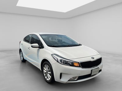 2018 Kia FORTE 4 PTS LX TA AAC BL F NIEBLA R-16