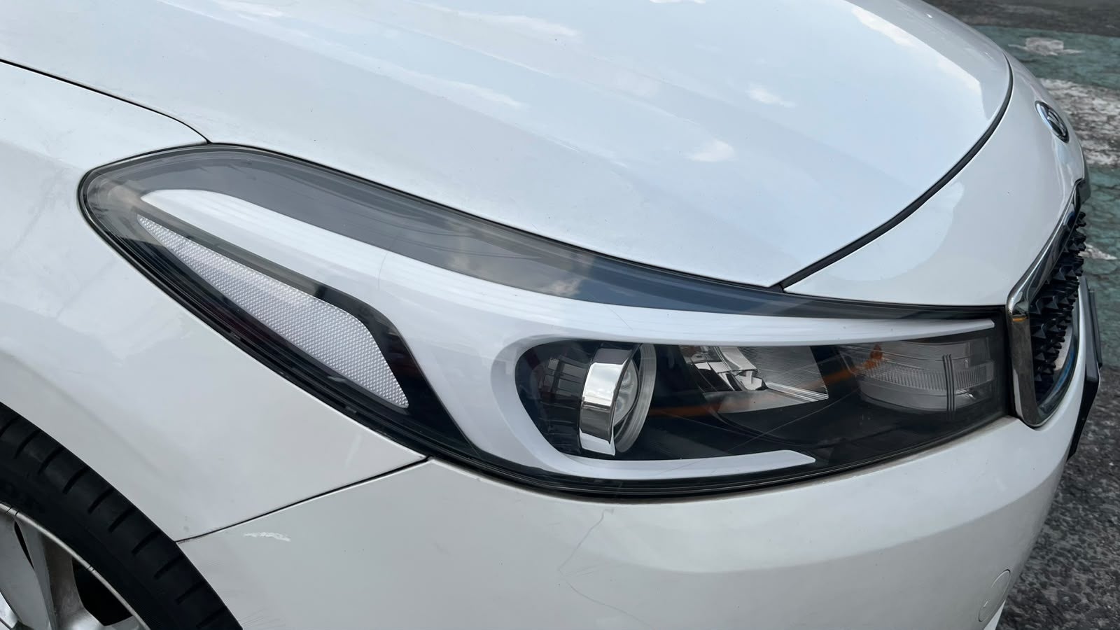 2018 Kia FORTE 4 PTS LX TA AAC BL F NIEBLA R-16