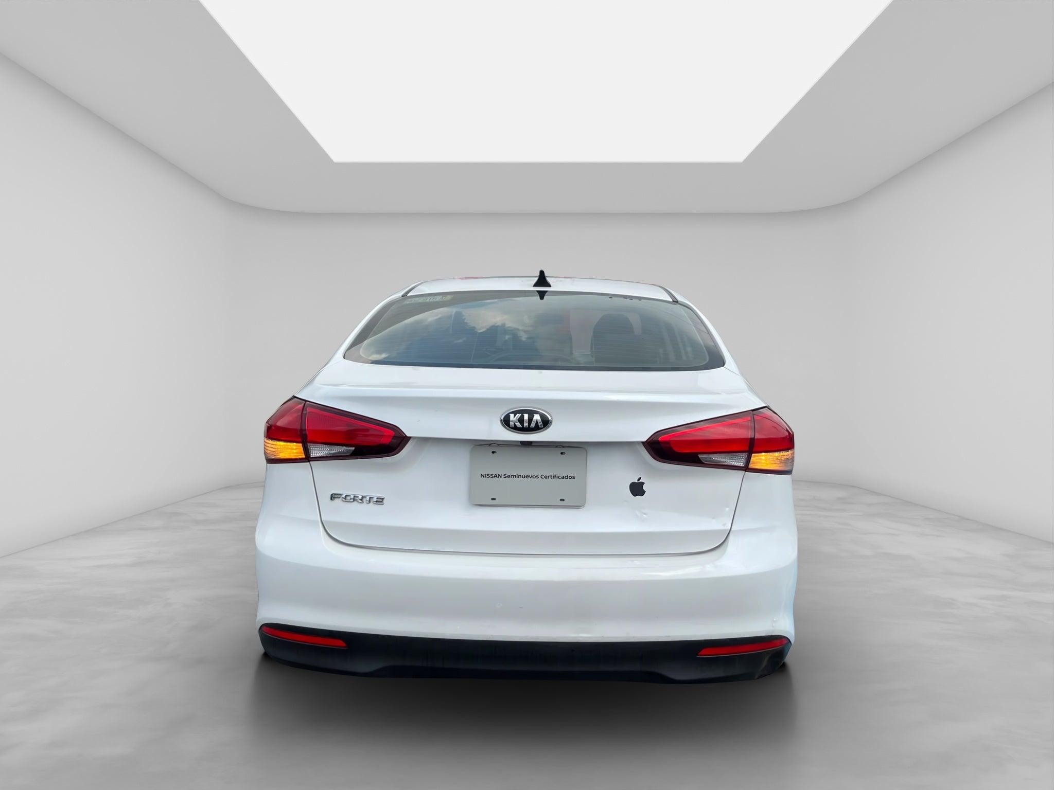 2018 Kia FORTE 4 PTS LX TA AAC BL F NIEBLA R-16