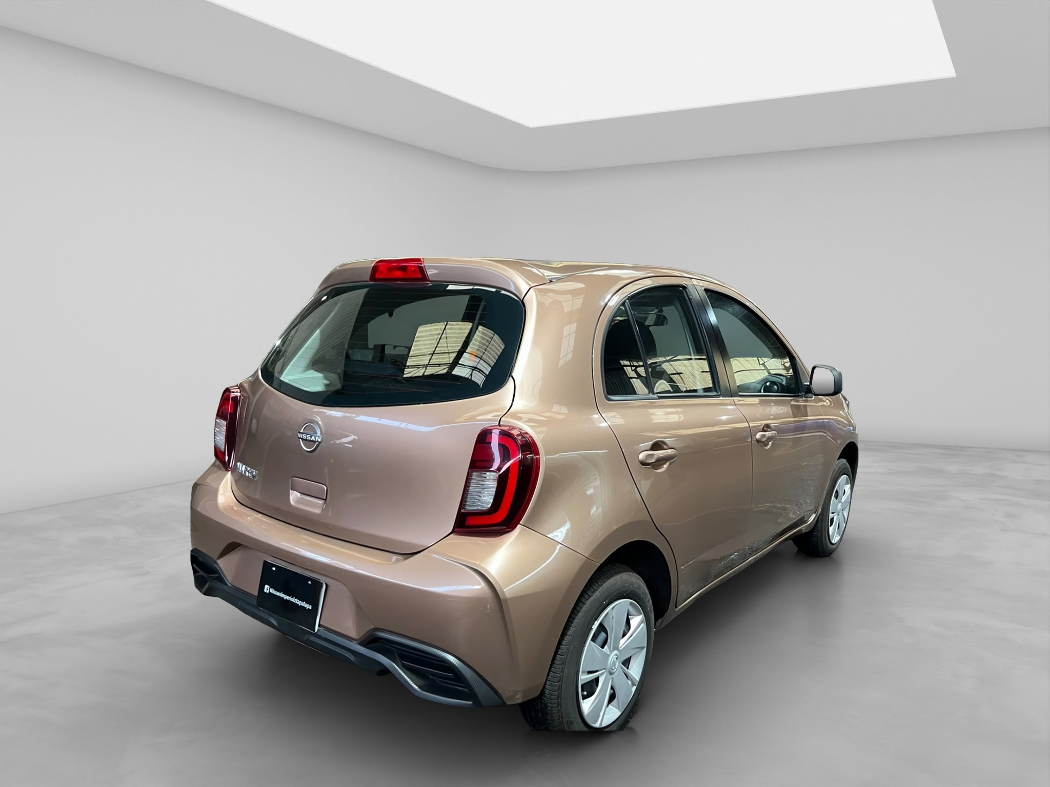 2022 Nissan MARCH 5 PTS HB SENSE TA AAC R-14