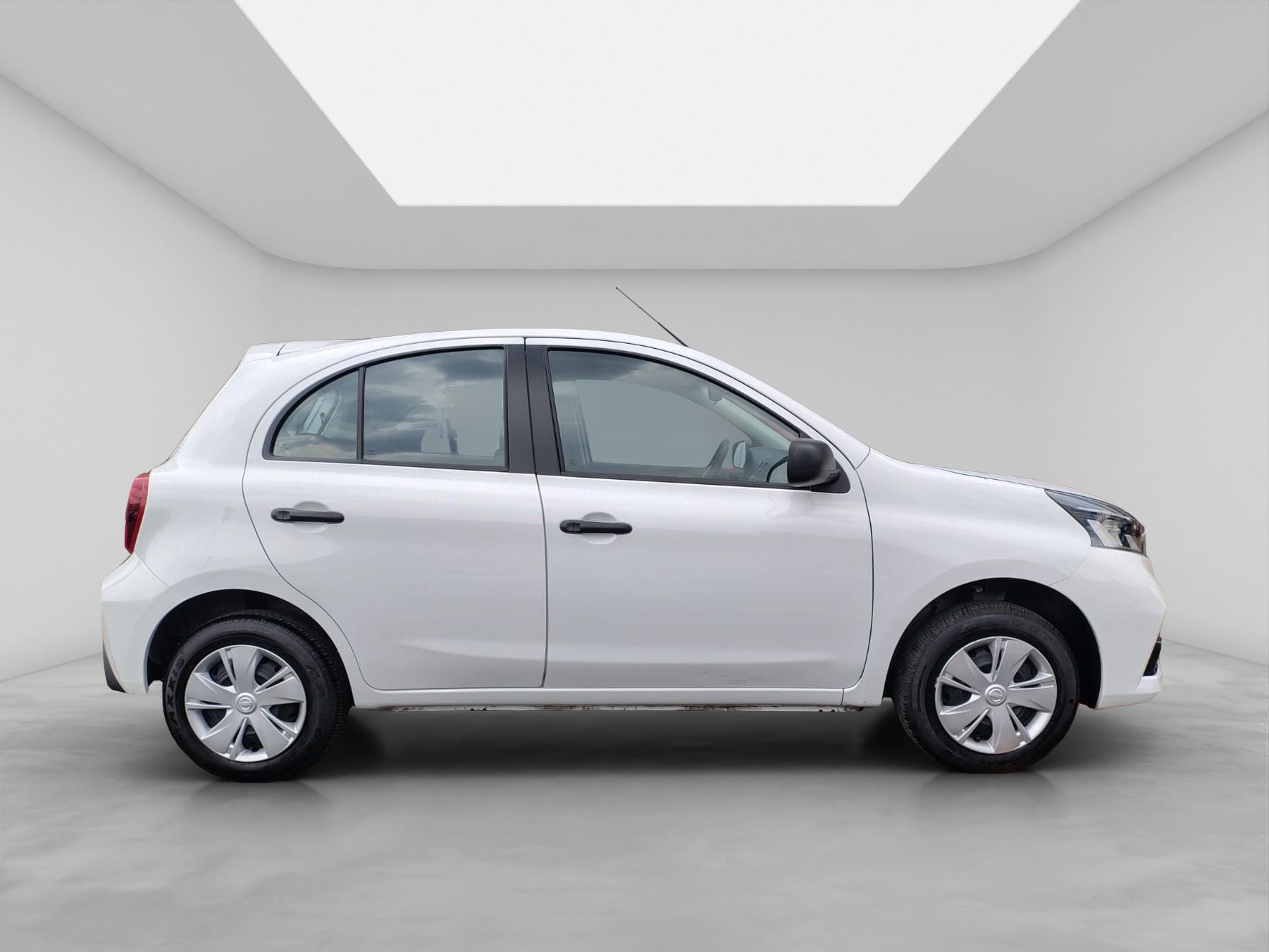 2025 Nissan MARCH 5P SENSE L41.6 AUT