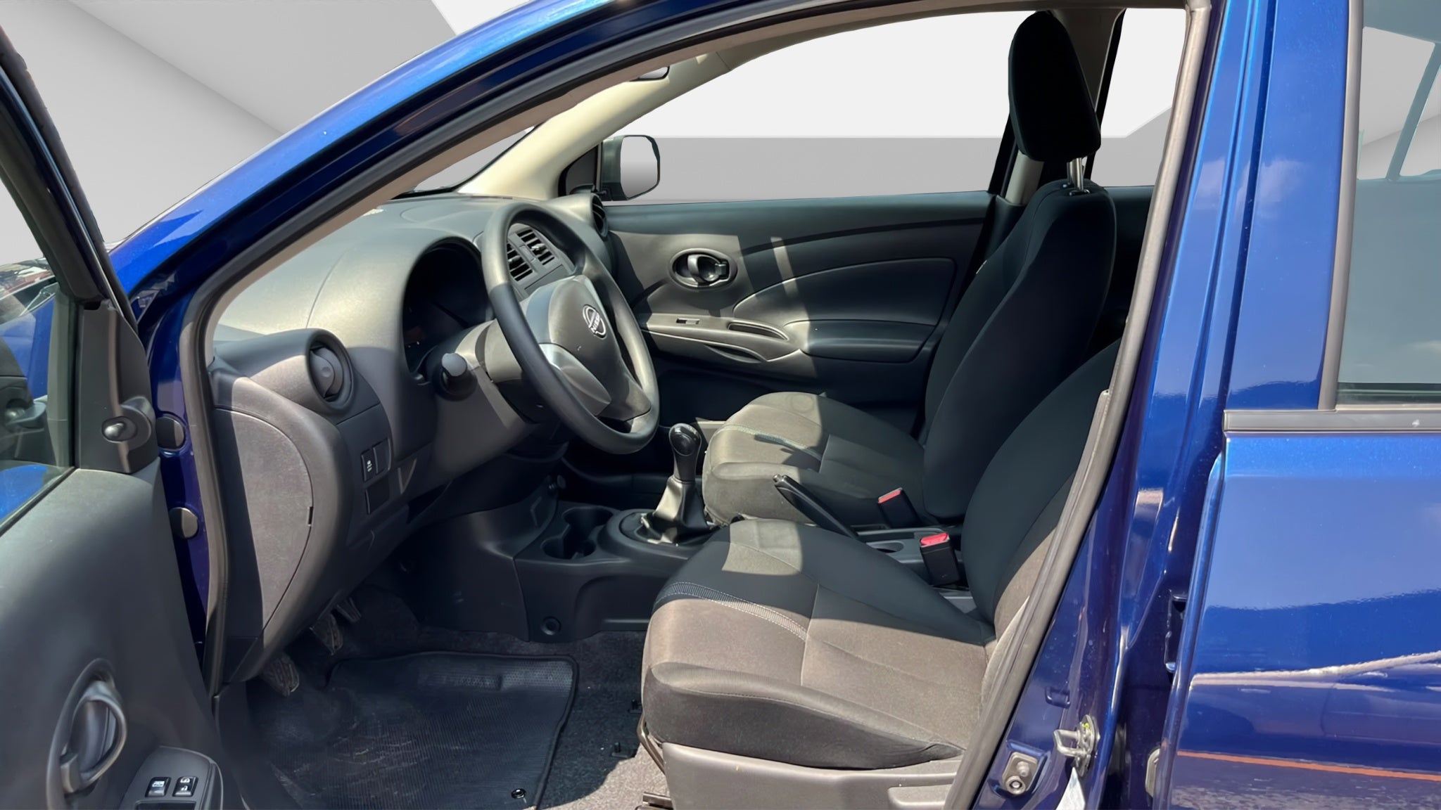 2025 Nissan V-DRIVE 4P L41.6 MAN AUDIO