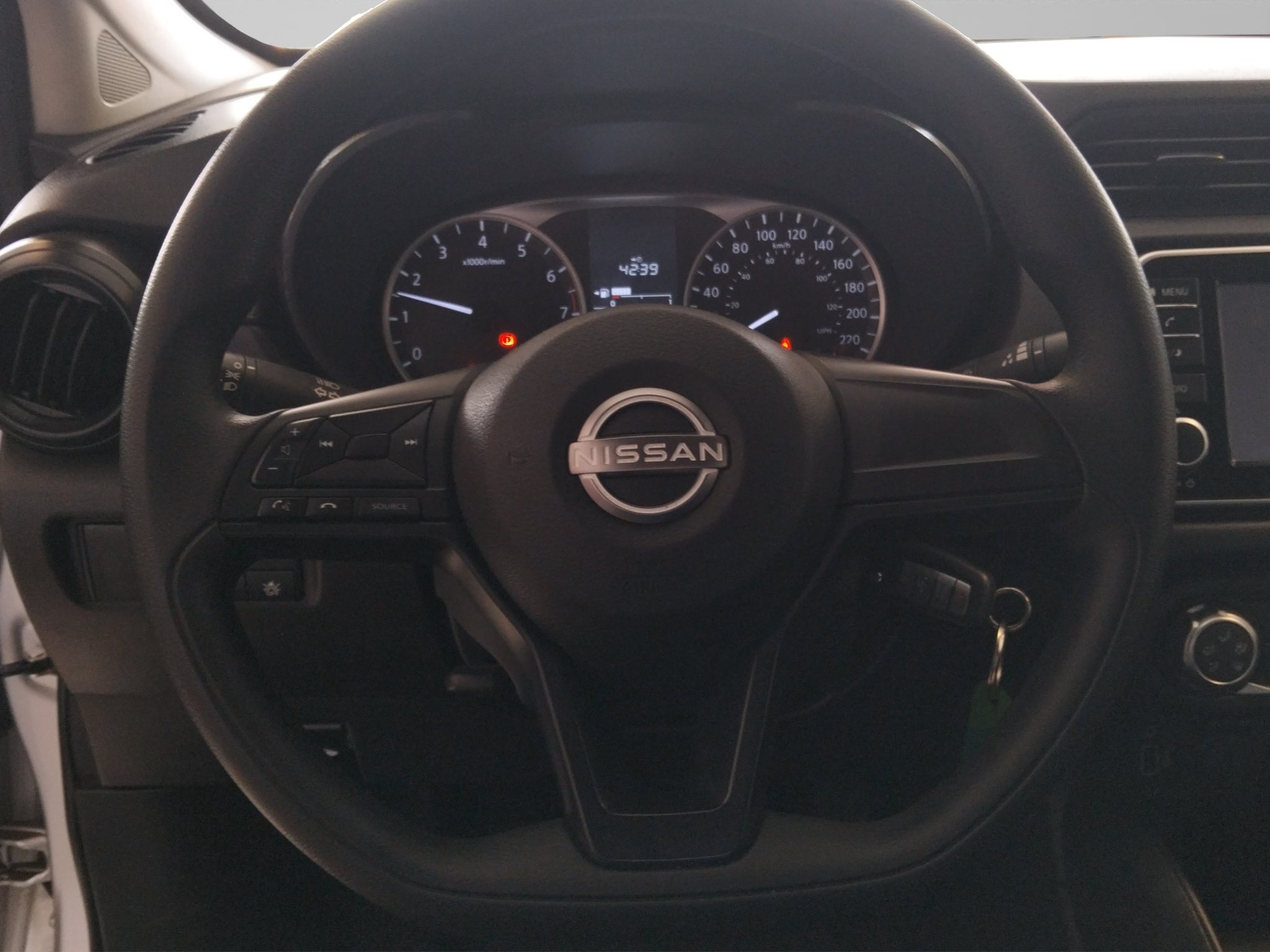 2025 Nissan VERSA 4P SENSE L41.6 AUT