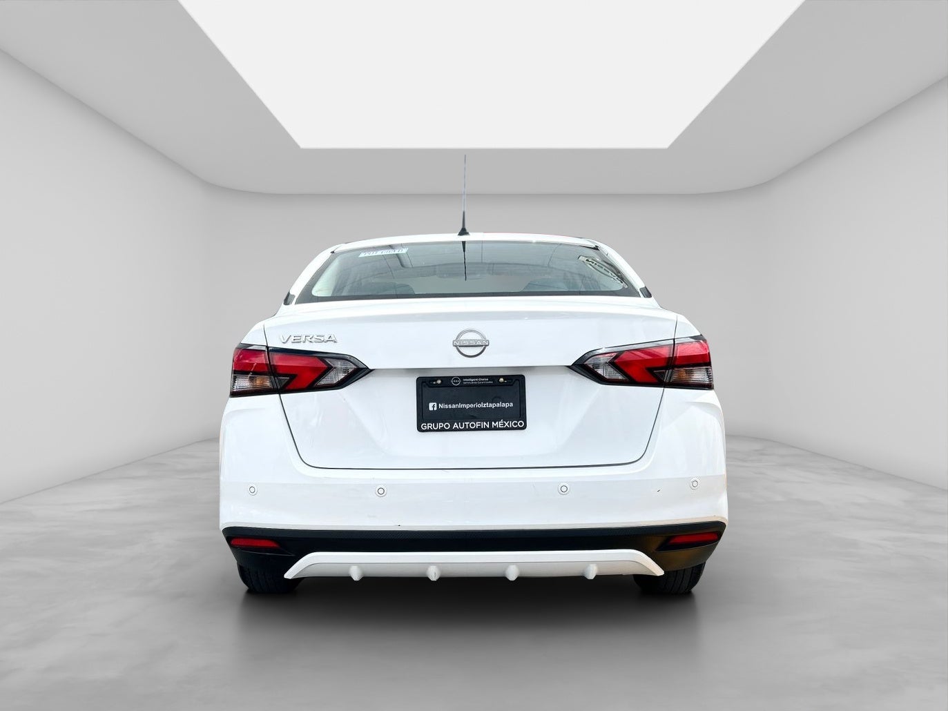 2025 Nissan VERSA 4P SENSE L41.6 AUT