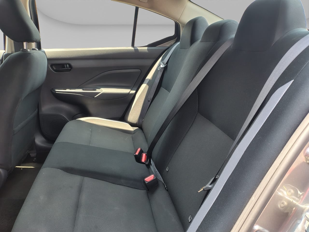 2025 Nissan VERSA 4P SENSE L41.6 AUT