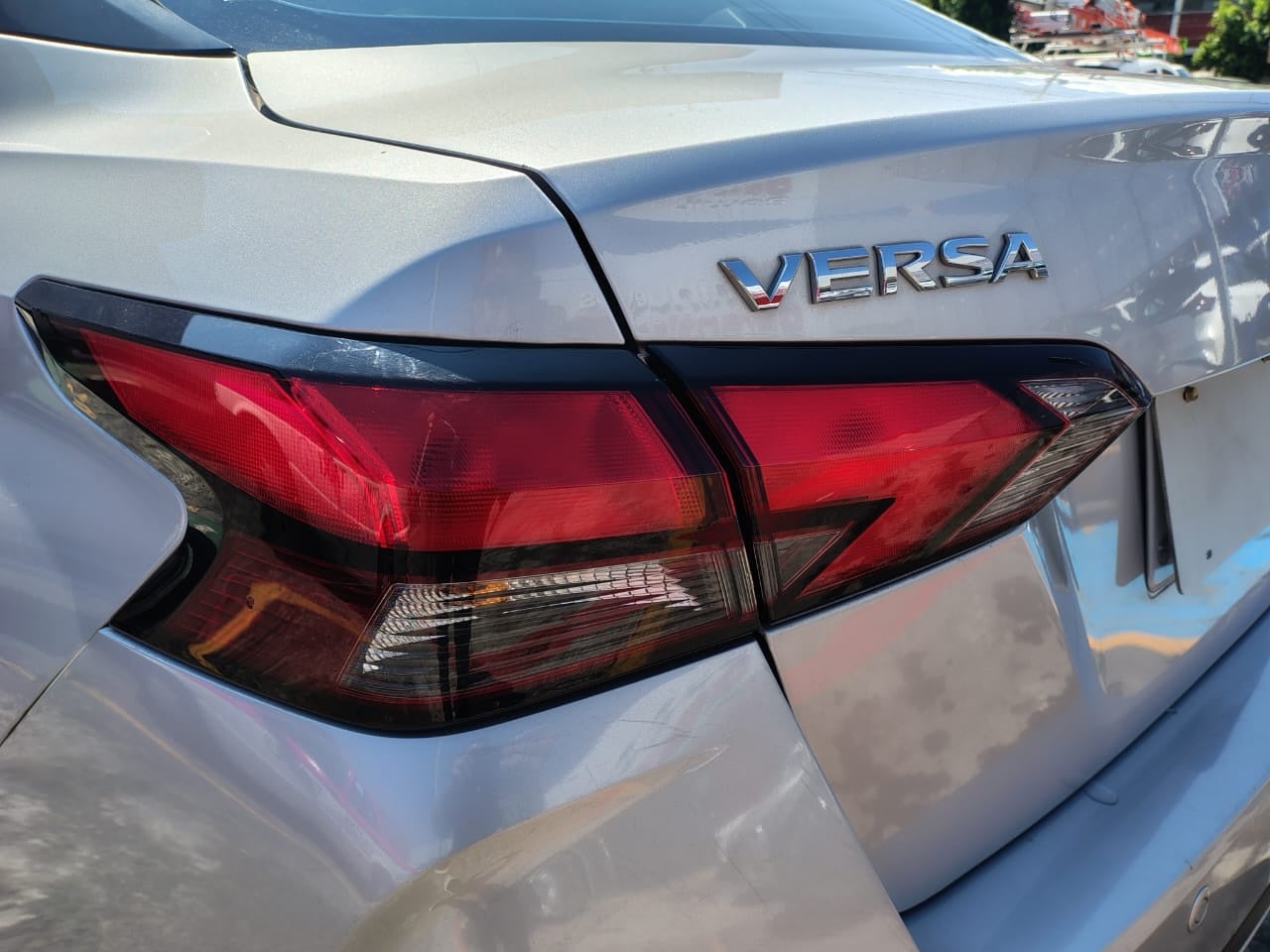 2024 Nissan VERSA 4P ADVANCE L41.6 MAN