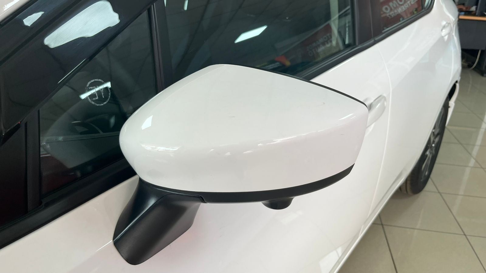 2024 Nissan VERSA 4P ADVANCE L41.6 AUT