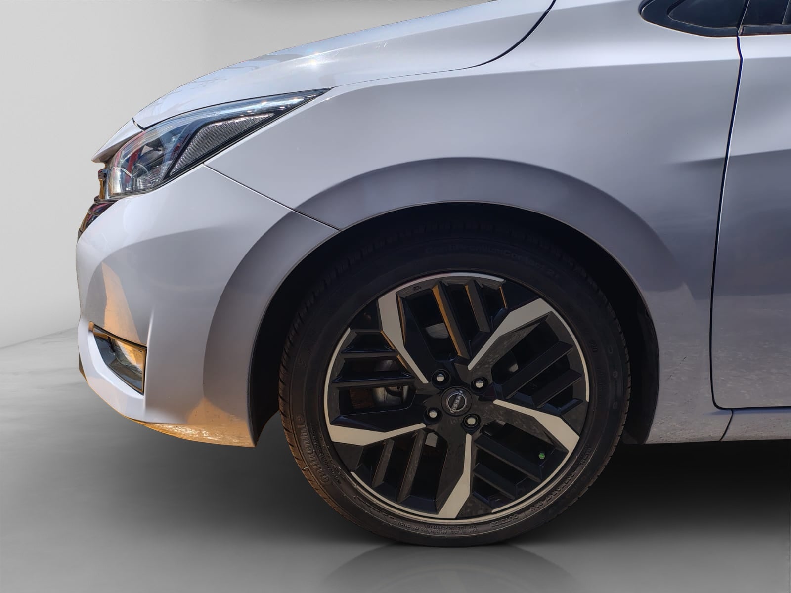 2024 Nissan VERSA 4P SR L41.6 AUT