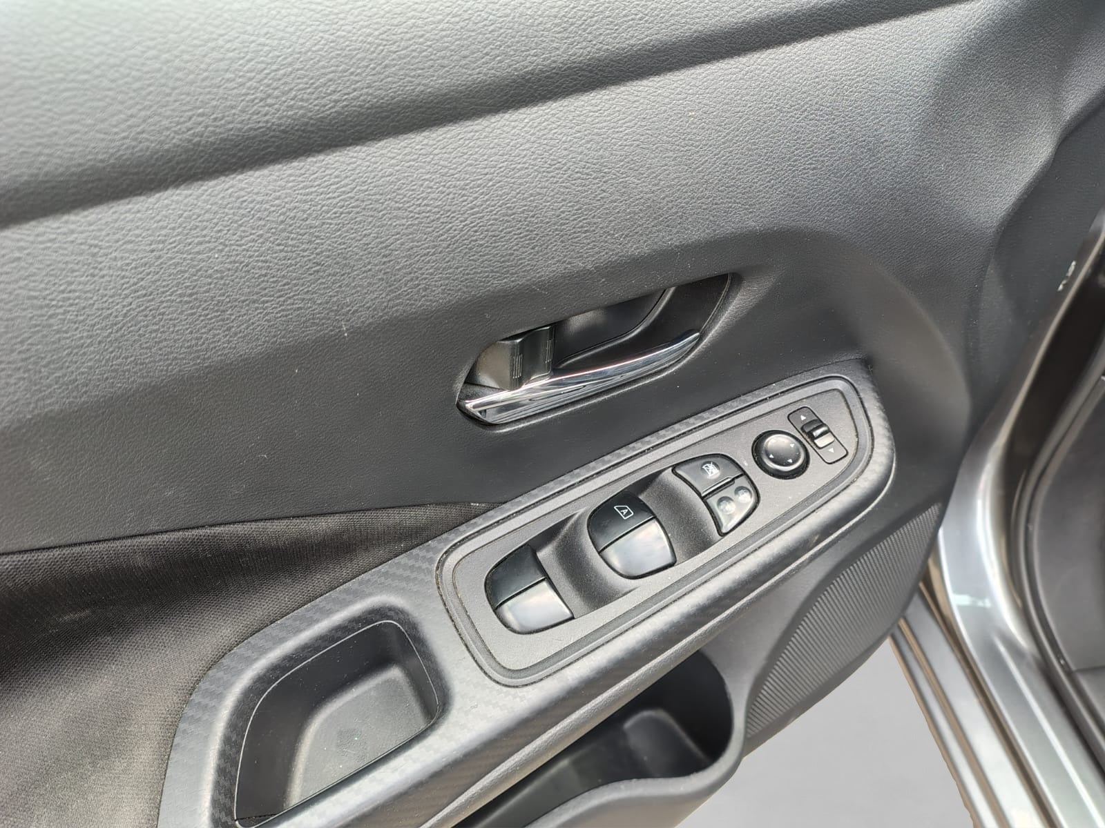 2023 Nissan VERSA 4P ADVANCE L41.6 AUT