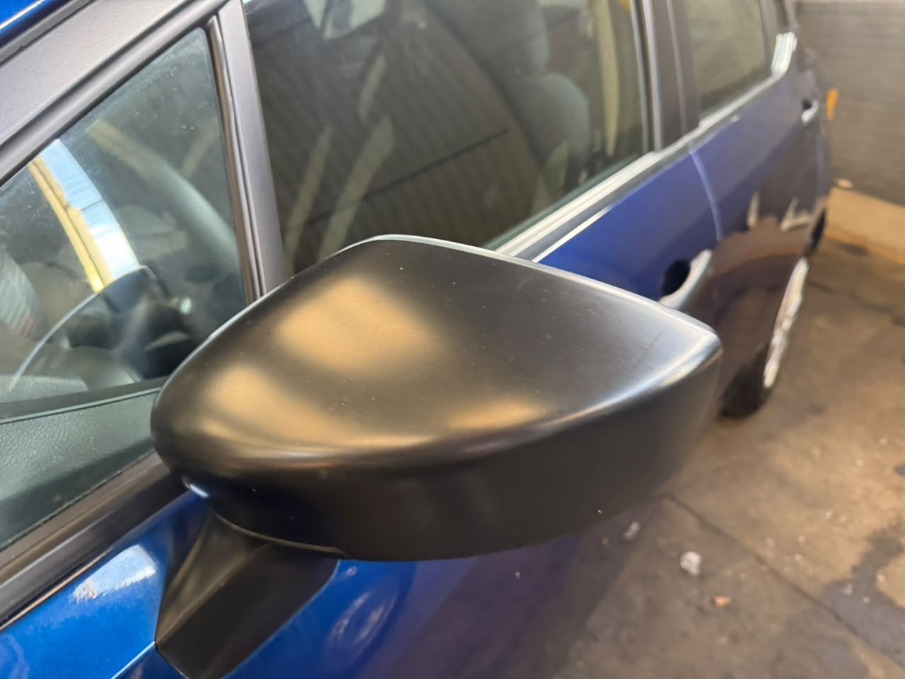 2025 Nissan VERSA 4P SENSE L41.6 AUT