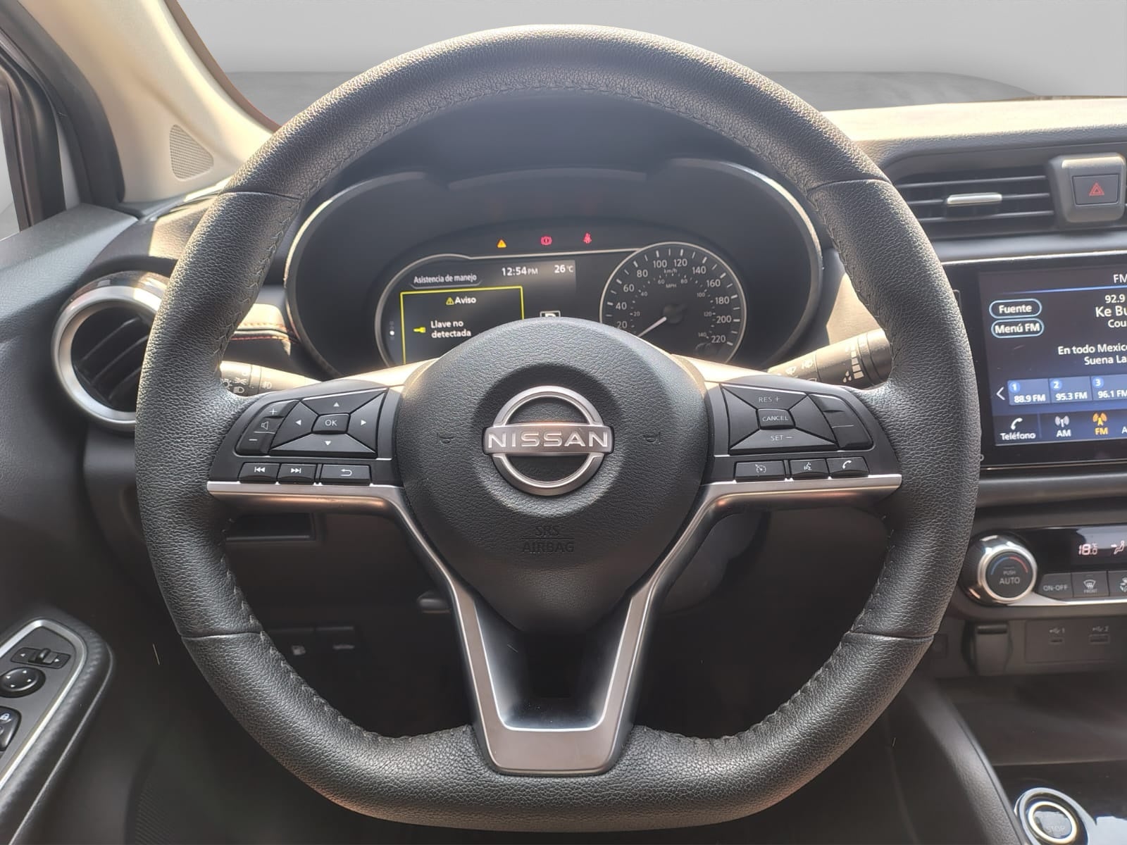 2025 Nissan VERSA 4P SR L41.6 AUT