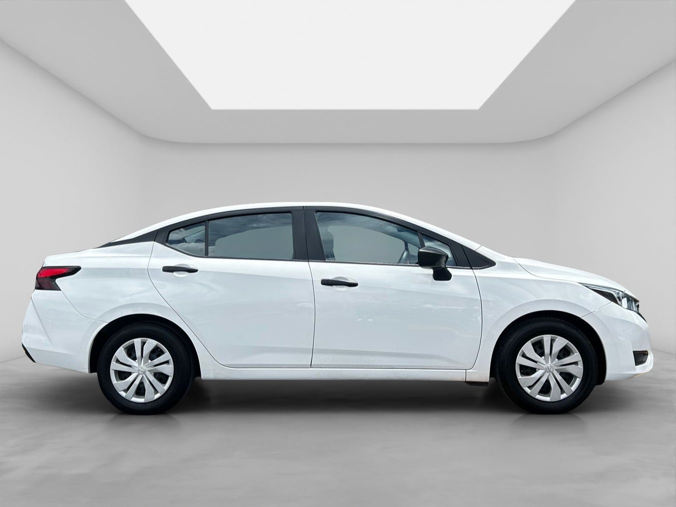 2024 Nissan VERSA 4P SENSE L41.6 AUT