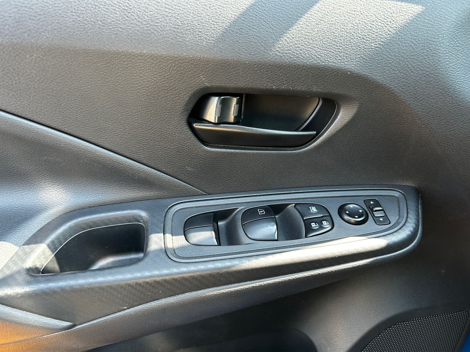 2024 Nissan VERSA 4P SENSE L41.6 AUT