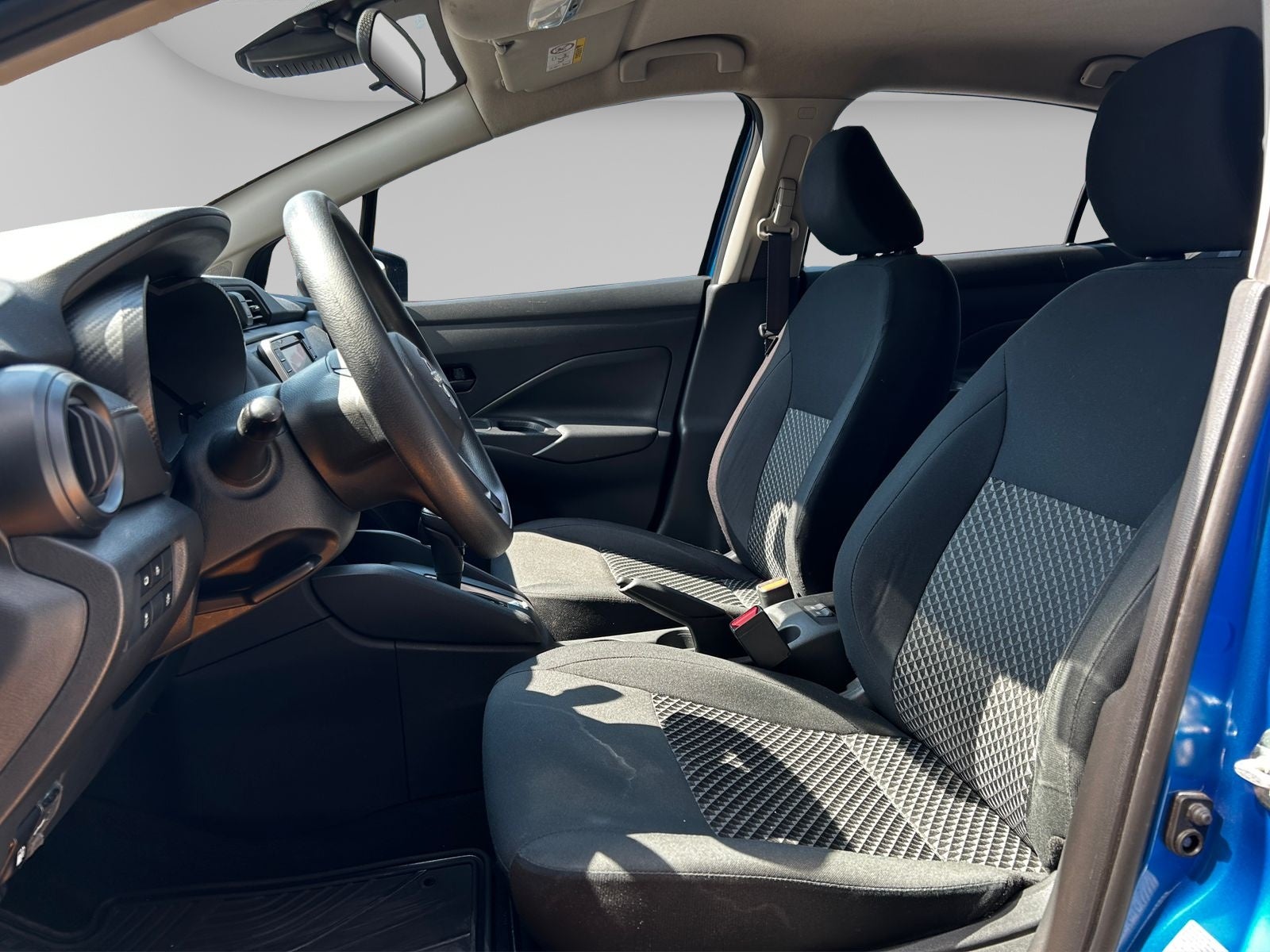 2024 Nissan VERSA 4P SENSE L41.6 AUT