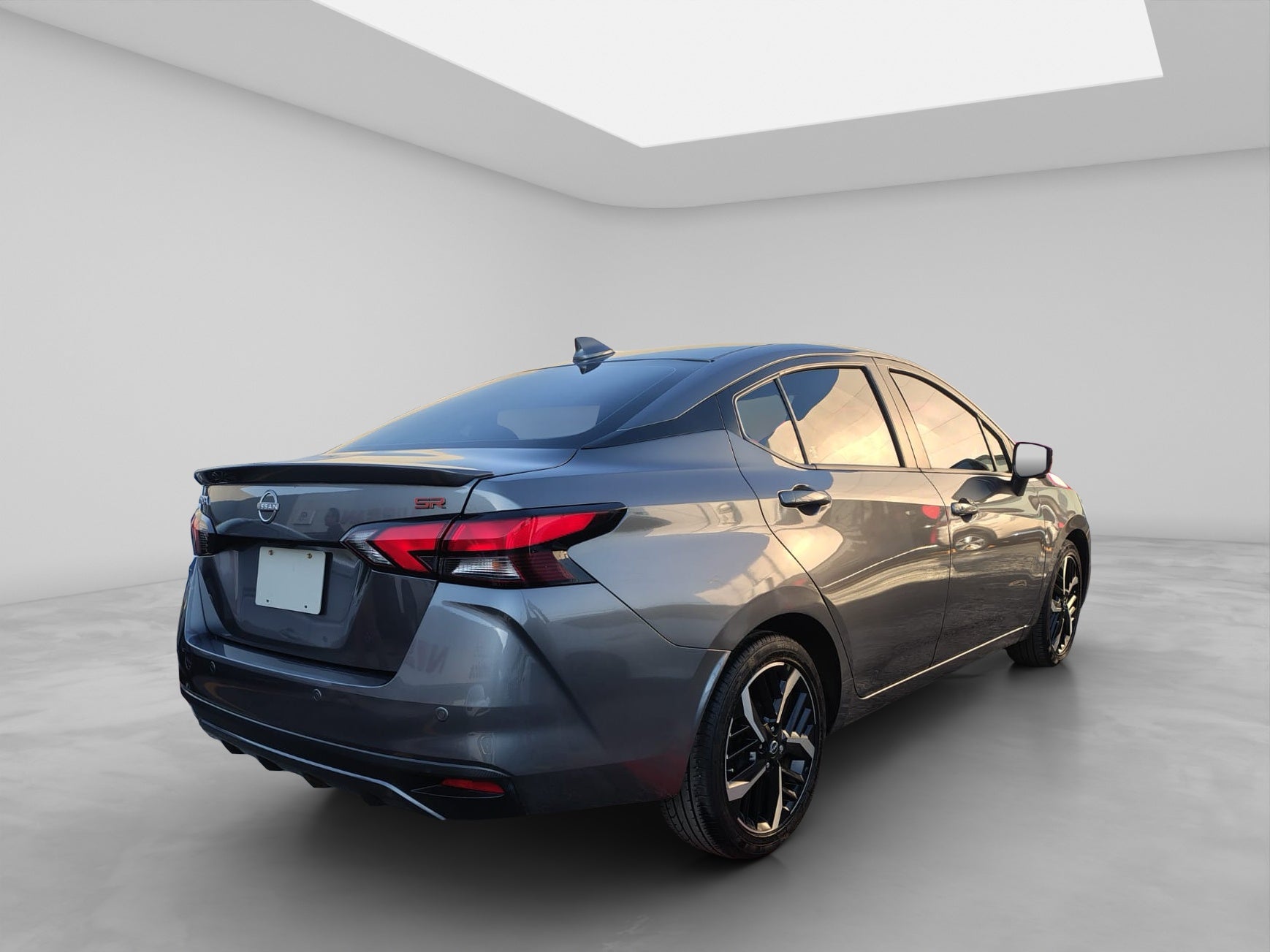 2024 Nissan VERSA 4P SR L41.6 AUT