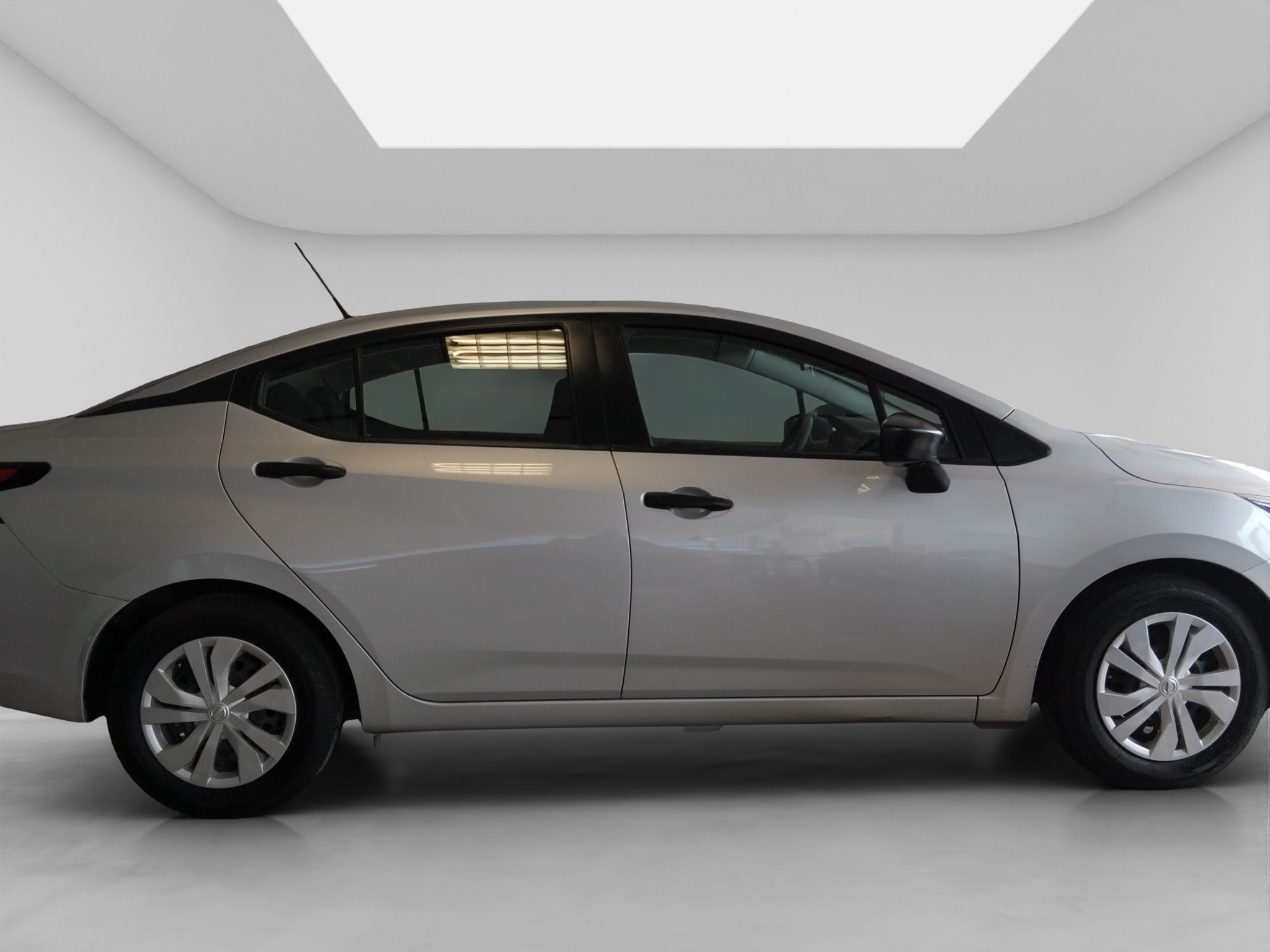 2025 Nissan VERSA 4P SENSE L41.6 MAN