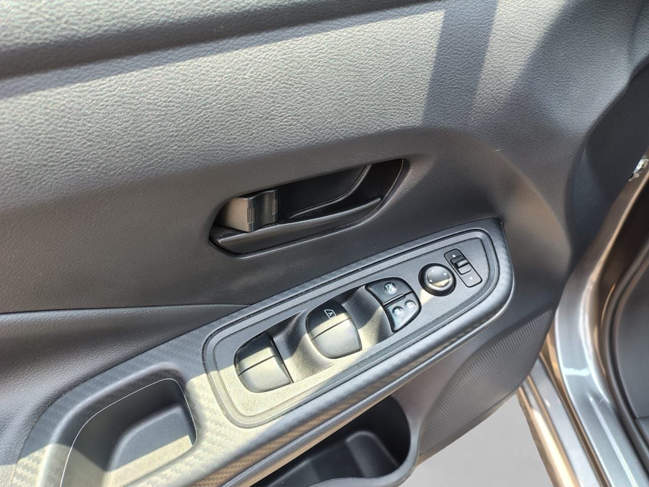 2025 Nissan VERSA 4P SENSE L41.6 MAN