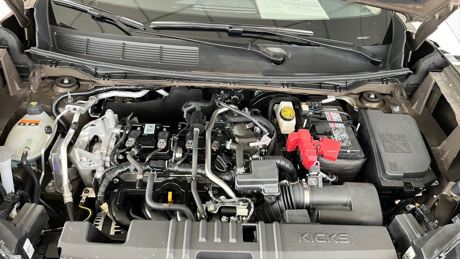 2025 Nissan KICKS 5P PLATINUM L42.0 AUT