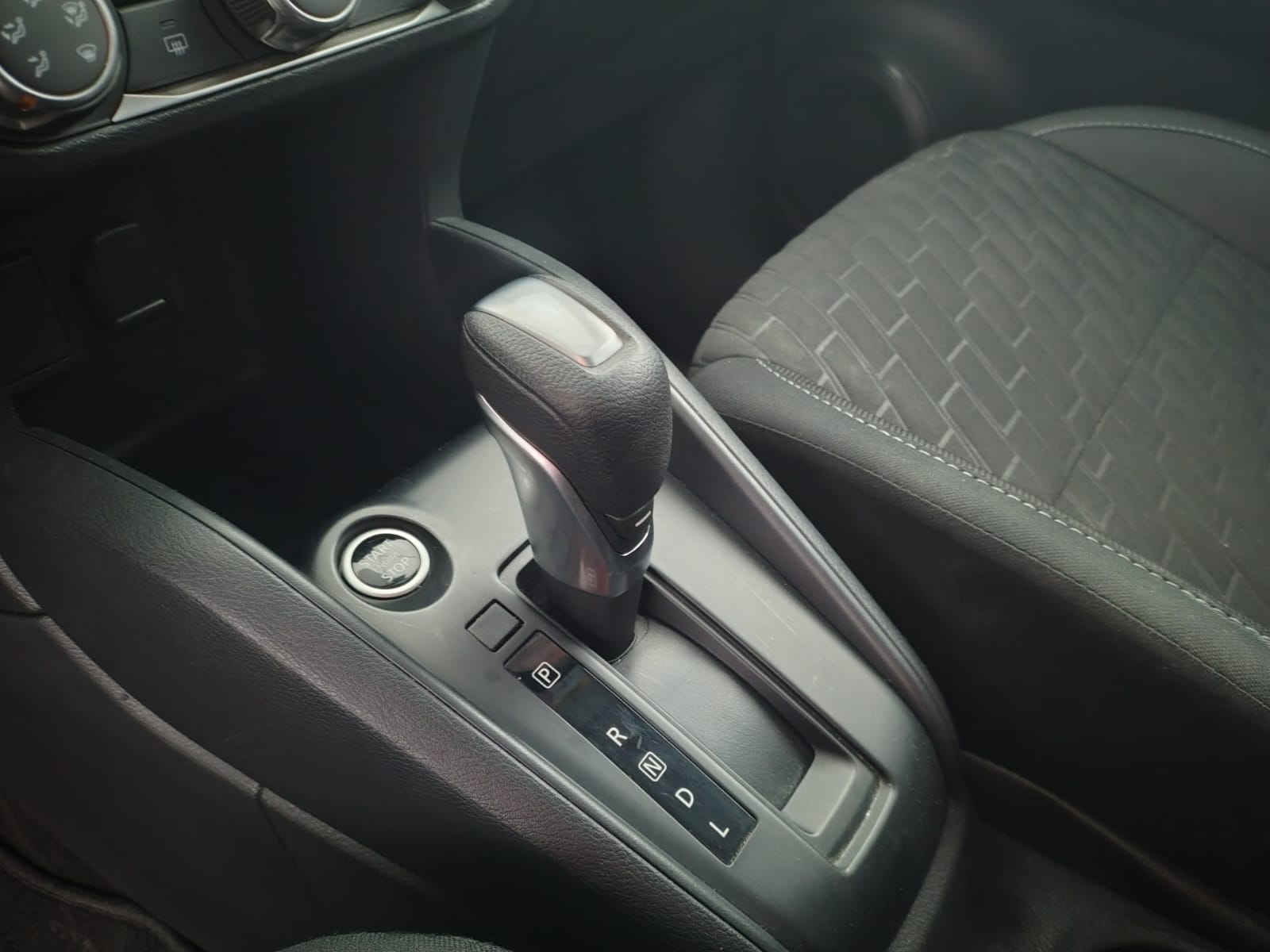 2025 Nissan KICKS 5P PLAY ADVANCE L41.6 AUT