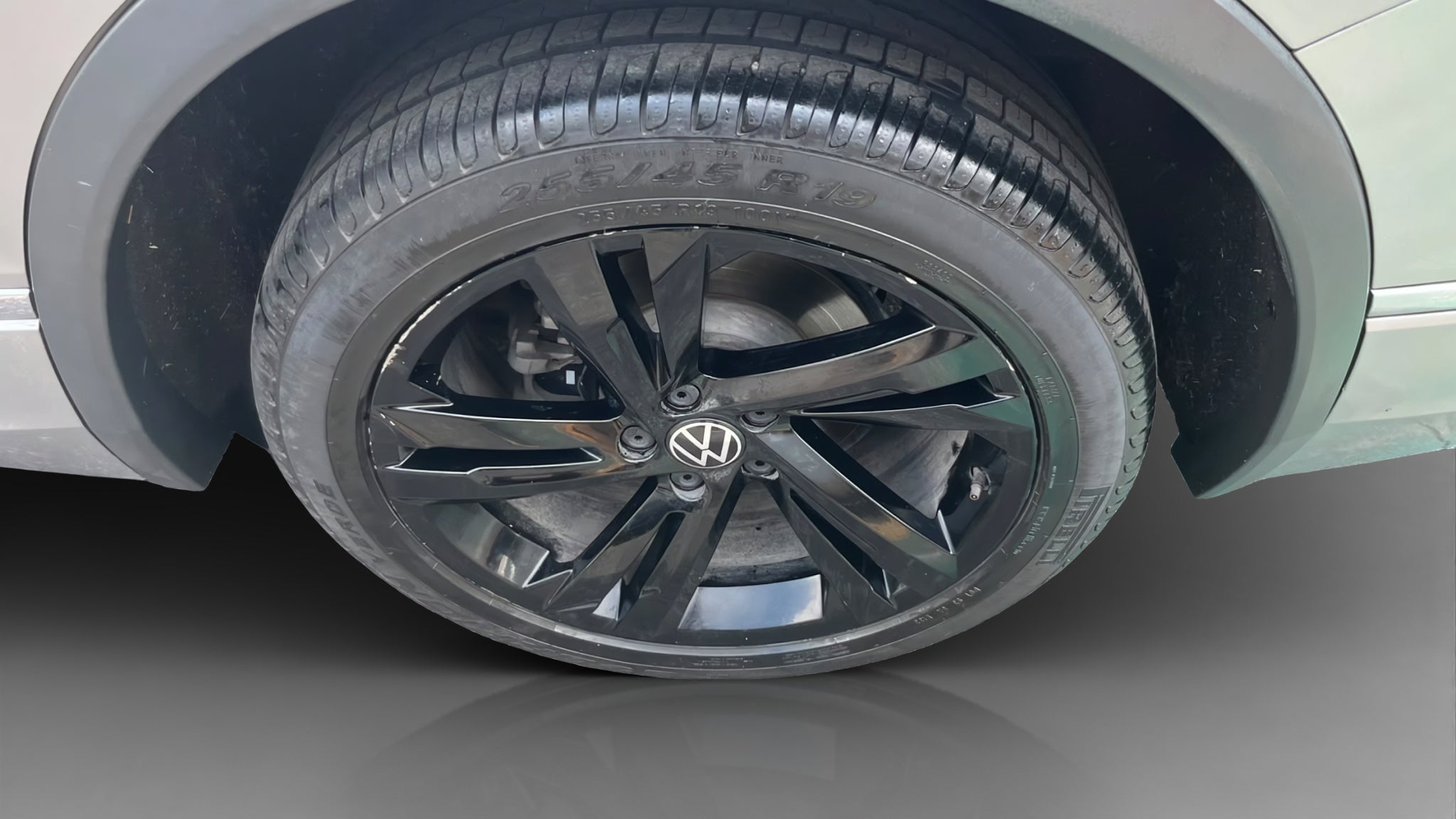 2022 Volkswagen TIGUAN 5 PTS R-LINE 20T DSG PIEL QCP F LED RA-19