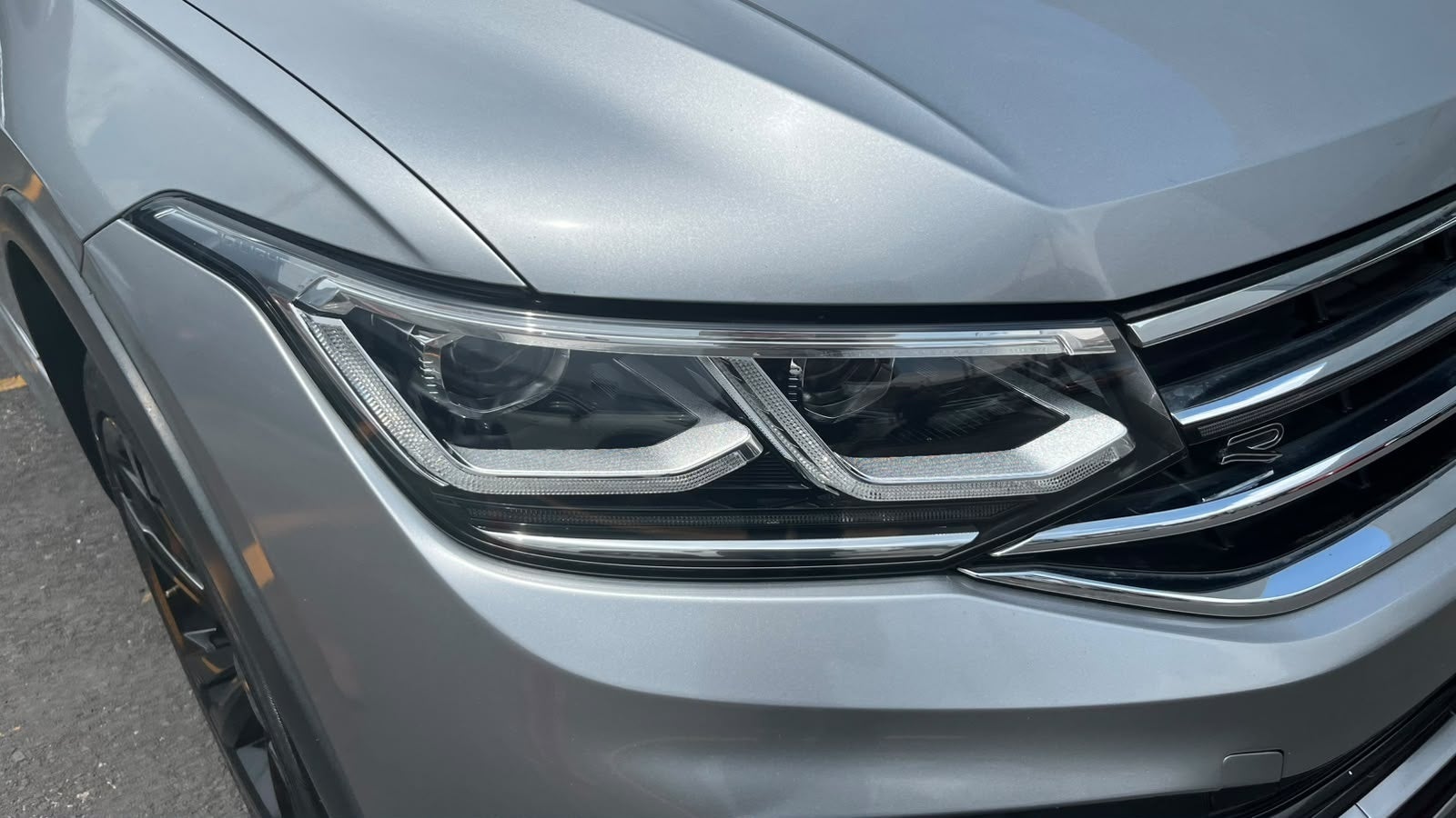 2022 Volkswagen TIGUAN 5 PTS R-LINE 20T DSG PIEL QCP F LED RA-19