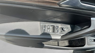 2022 Volkswagen TIGUAN 5 PTS R-LINE 20T DSG PIEL QCP F LED RA-19