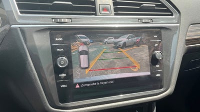 2022 Volkswagen TIGUAN 5 PTS R-LINE 20T DSG PIEL QCP F LED RA-19