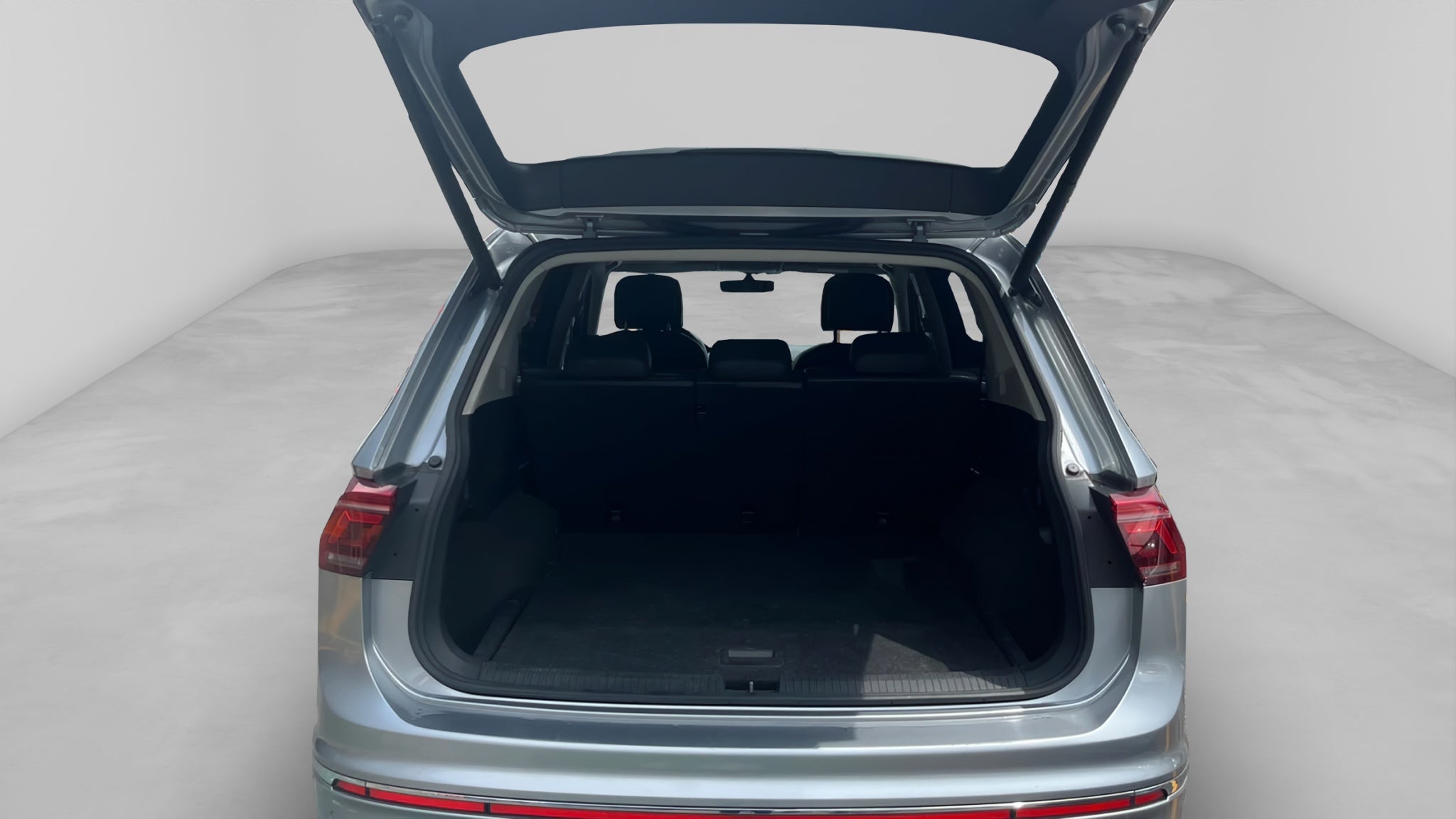 2022 Volkswagen TIGUAN 5 PTS R-LINE 20T DSG PIEL QCP F LED RA-19