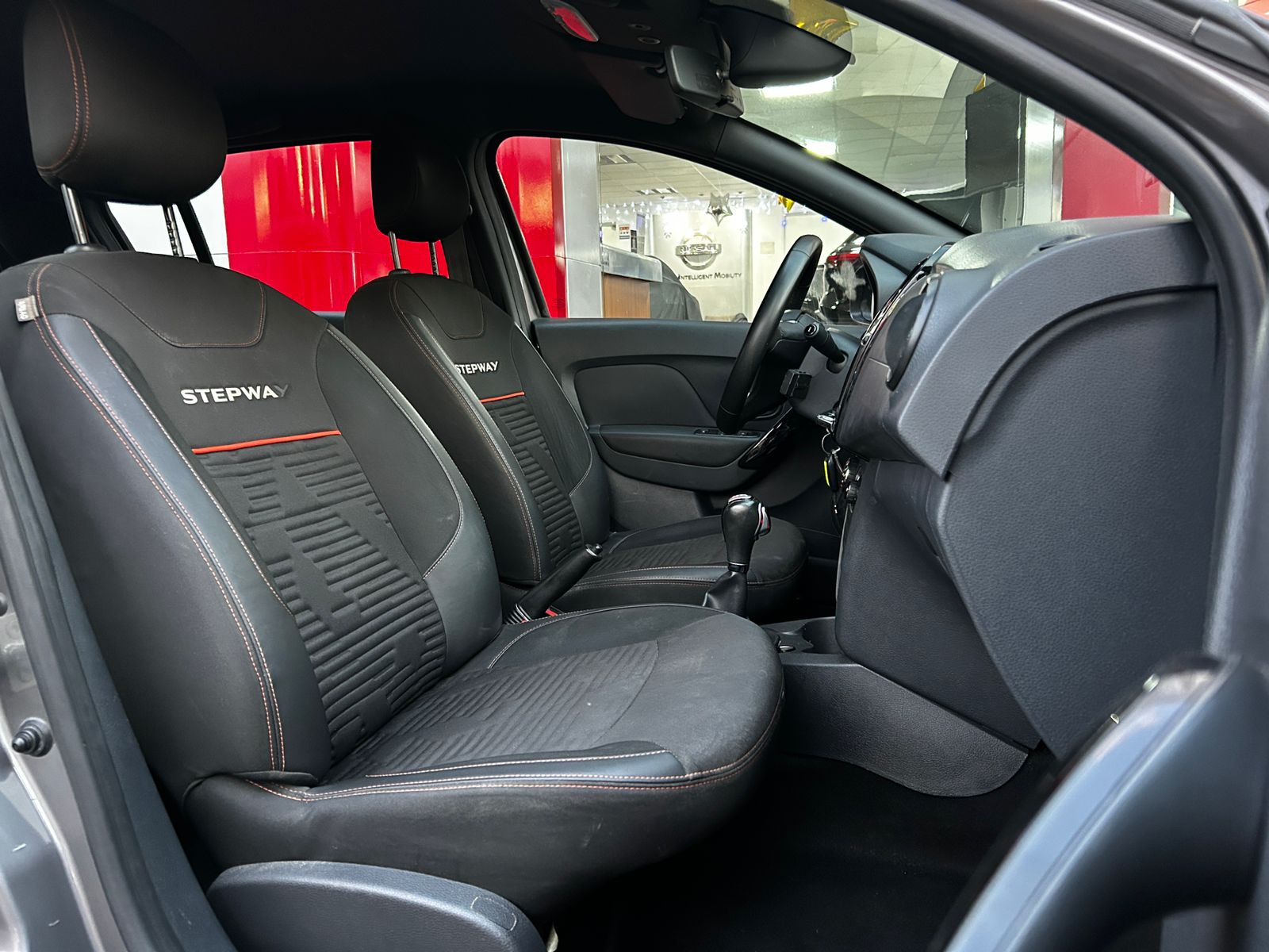 2023 RENAULT STEPWAY 5 PTS HB STEPWAY INTENS 16L TA AAC AUT VE GPS RA-16