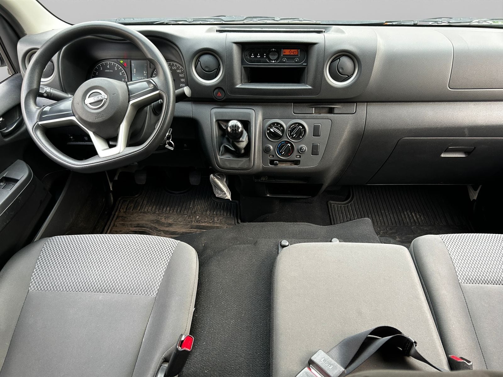 2024 Nissan URVAN 4P AMPLIA L42.5 MAN