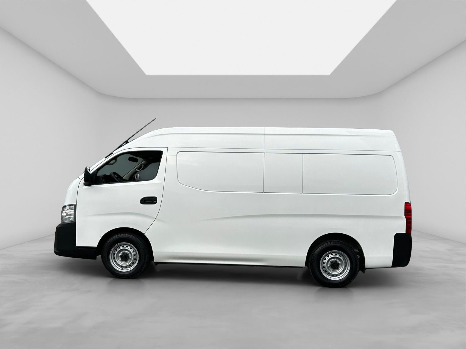 2024 Nissan URVAN 4P AMPLIA L42.5 MAN