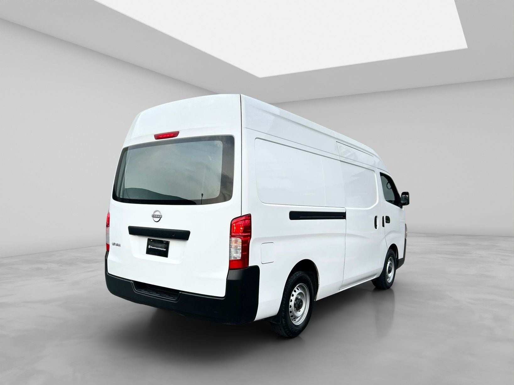 2024 Nissan URVAN 4P AMPLIA L42.5 MAN