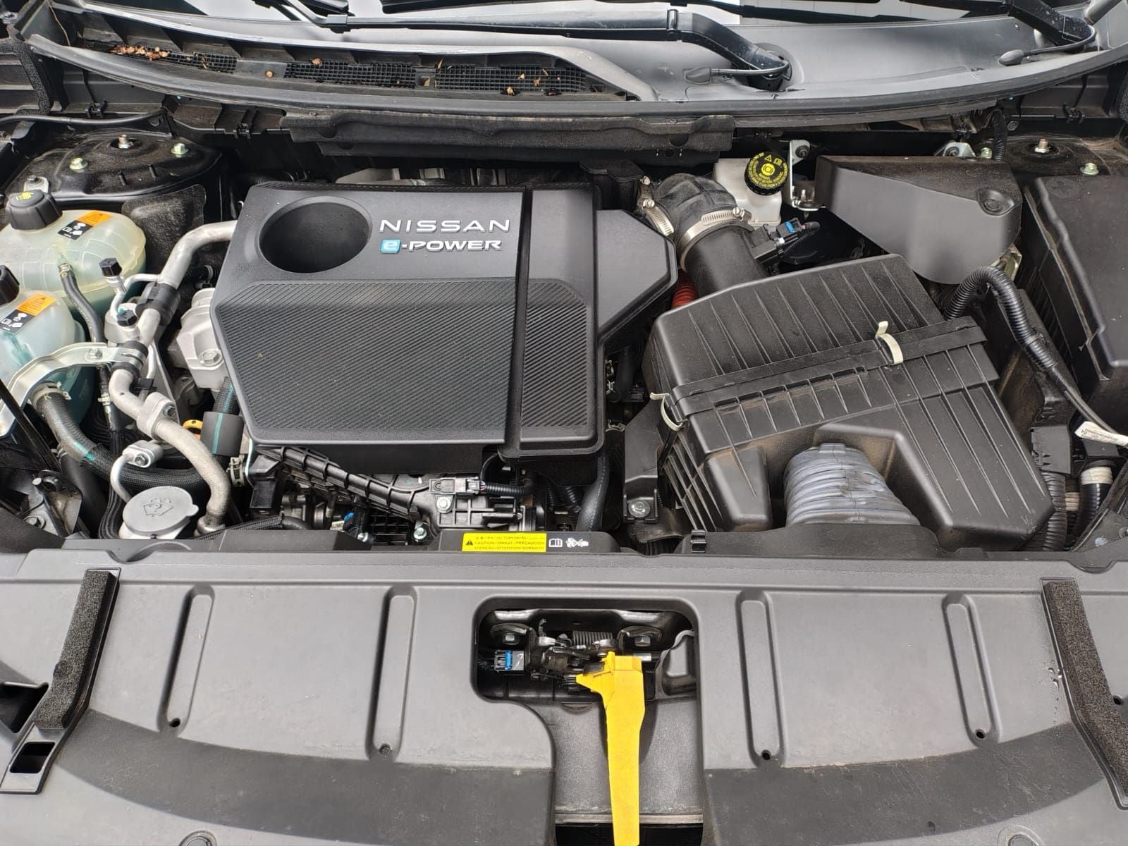 2025 Nissan X-TRAIL 5P PLATINUM E.POWER HEV L31.5 AUT
