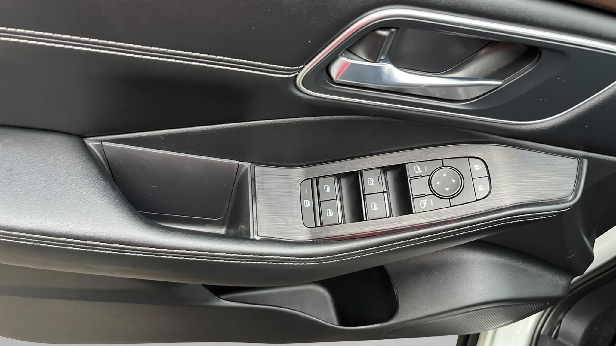 2025 Nissan X-TRAIL 5P EXCLUSIVE E.POWER HEV L31.5 AUT