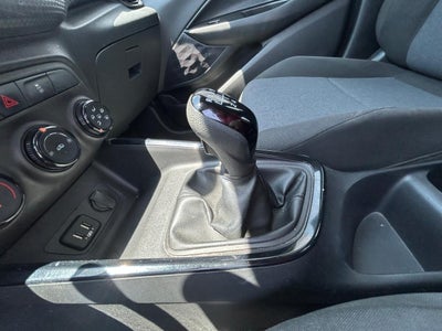 2023 Chevrolet ONIX A 4 PTS LS 13L TM5 AAC BA R-15
