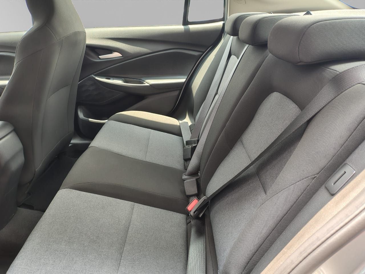 2025 Chevrolet ONIX 4P LS L31.0T AUT