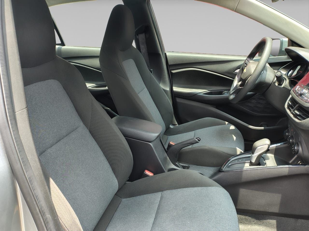 2025 Chevrolet ONIX 4P LS L31.0T AUT