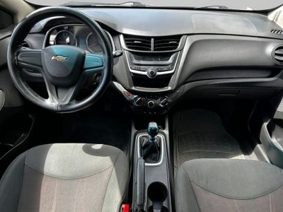 2019 Chevrolet AVEO 4 PTS LS TM5 AAC R-14