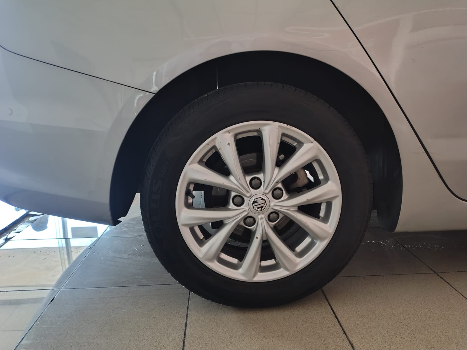 2024 MG MG5 4P EXCITE L41.5 AUT