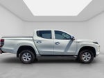 2023 Mitsubishi L200 4 PTS GLX CABINA DOBLE 24TD TM5 4X4