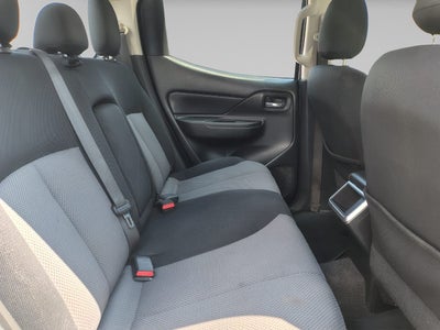 2023 Mitsubishi L200 4 PTS GLX CABINA DOBLE 24TD TM5 4X4